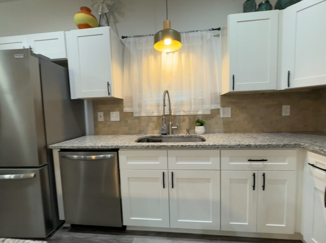 2801 Dearborn Dr - Photo 7 of 25