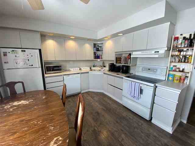 111 Calderwood Dr #1 - Photo 3 of 21