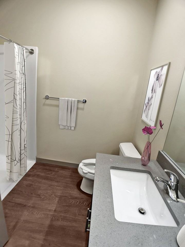 1705 N Government Way - Photo 5 of 44