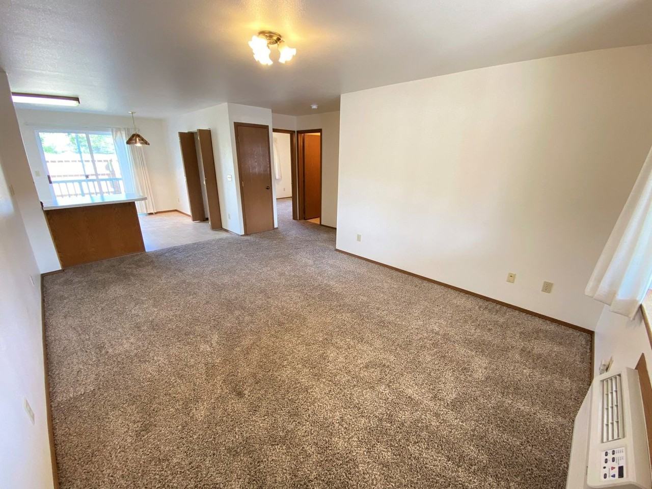 Chateau Alder - Photo 2 of 50