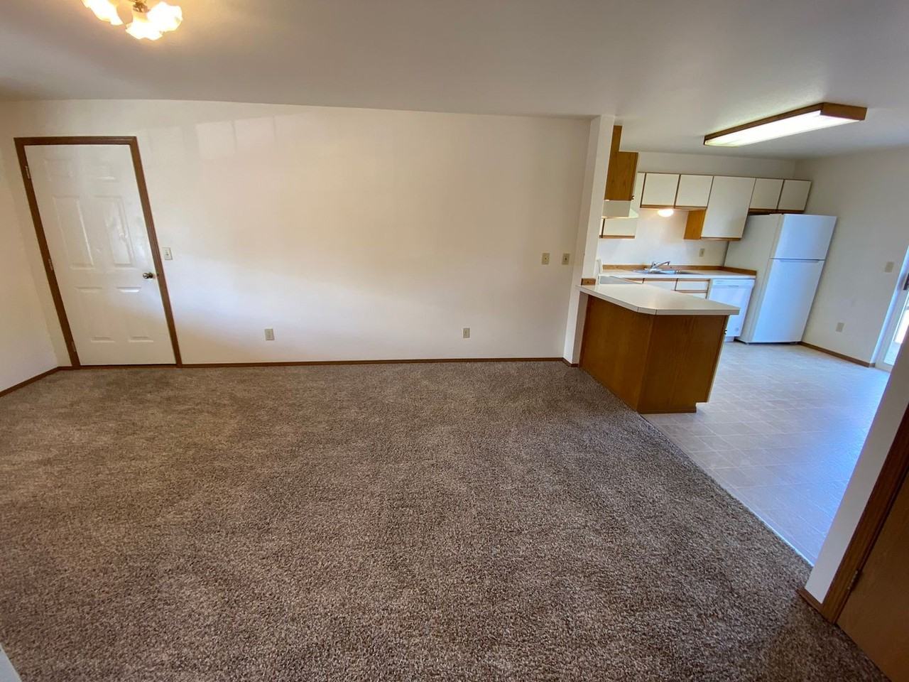 Chateau Alder - Photo 5 of 50