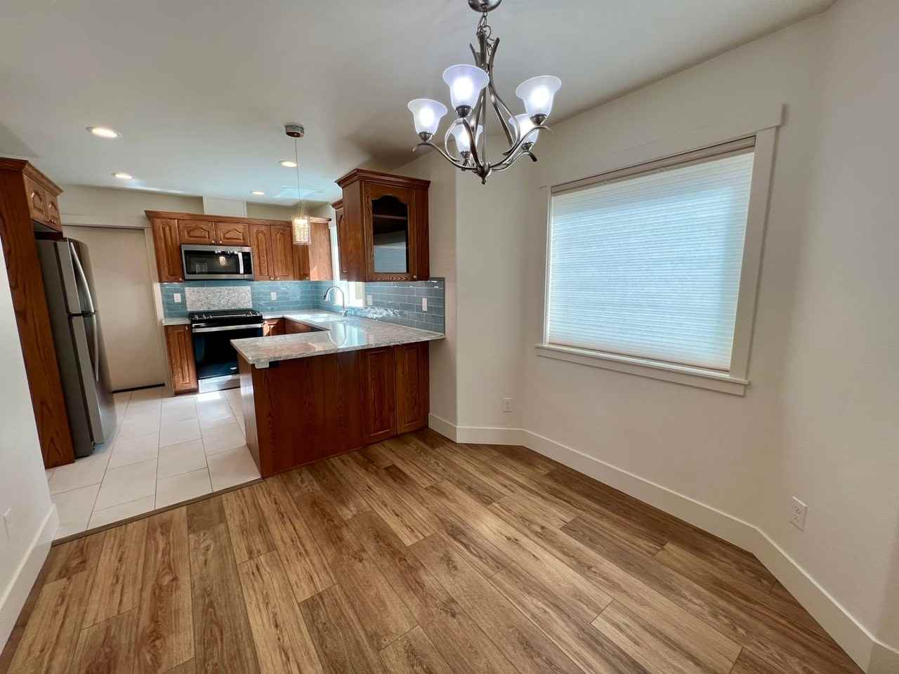 699 Nw Florida Ave - Photo 4 of 24