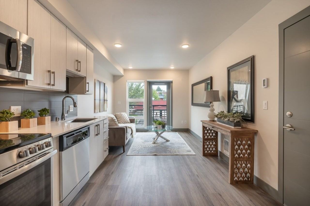 The Grove Ballard - Photo 5 of 33