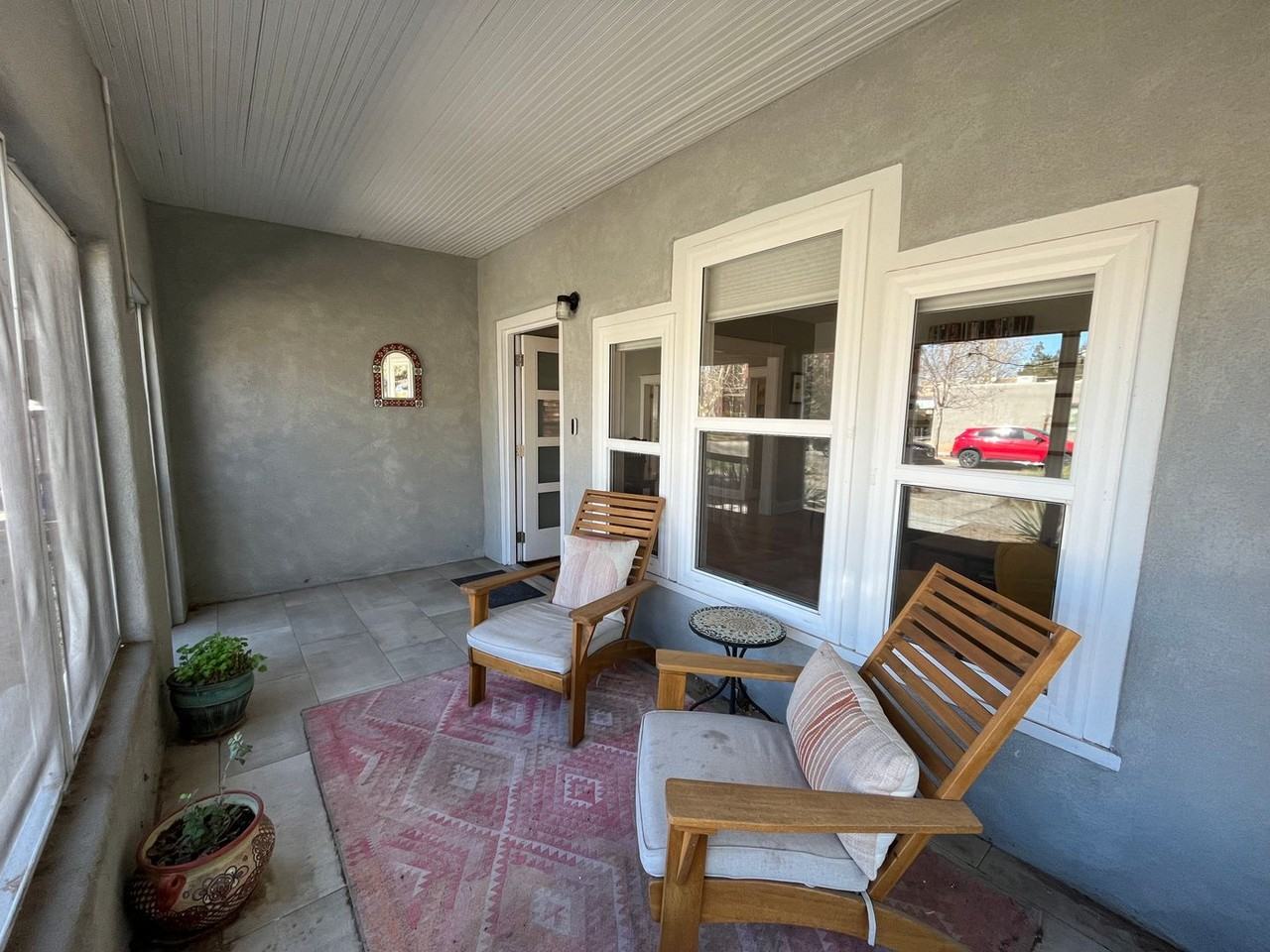 710 Roma Ave Nw - Photo 2 of 23