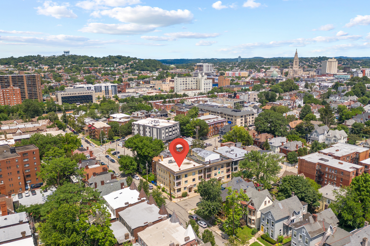 5729 Holden Street - Photo 3 of 5