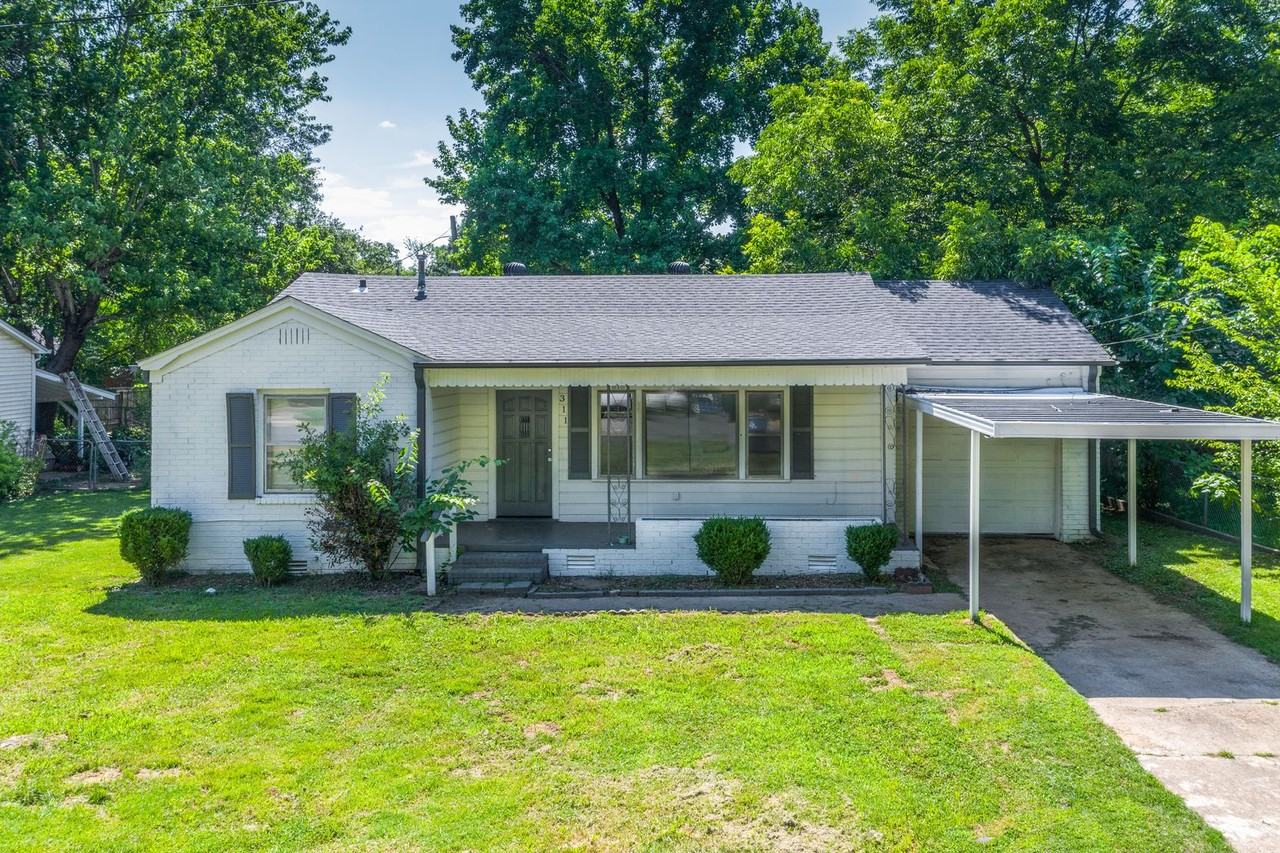 311 N 41st St - Photo 2 of 18