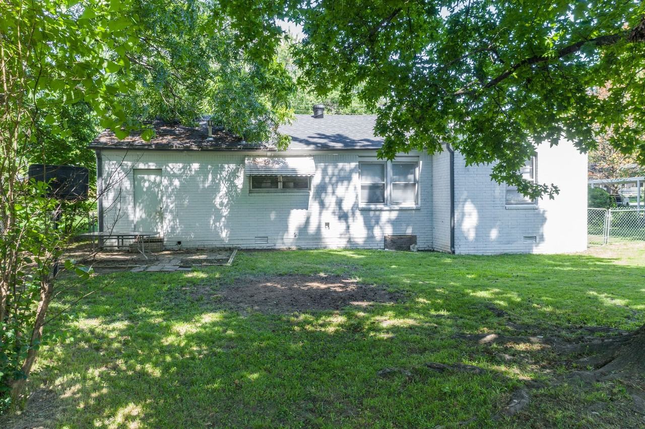 311 N 41st St - Photo 5 of 18