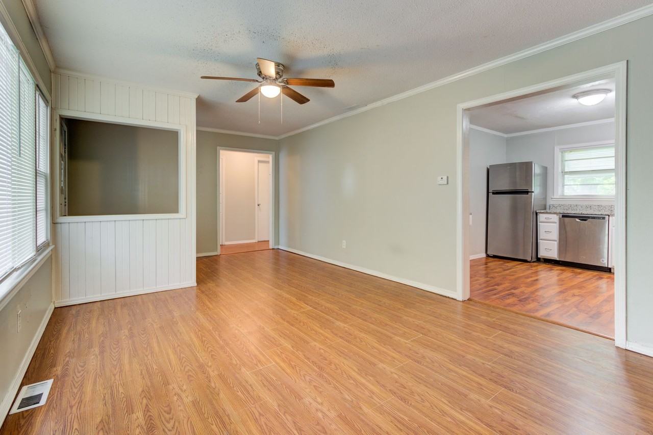 311 N 41st St - Photo 2 of 14