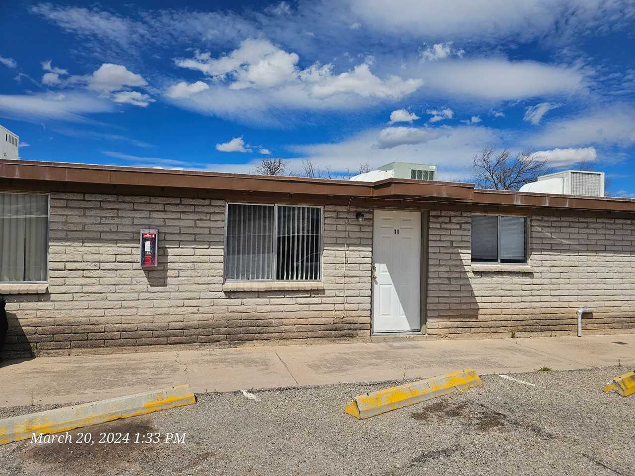 Benson Vista Apartments - Photo 2 of 2