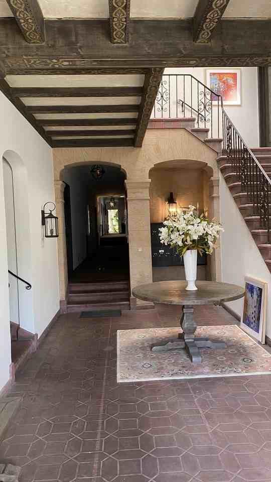 1355 N Gardner St. - Photo 3 of 3