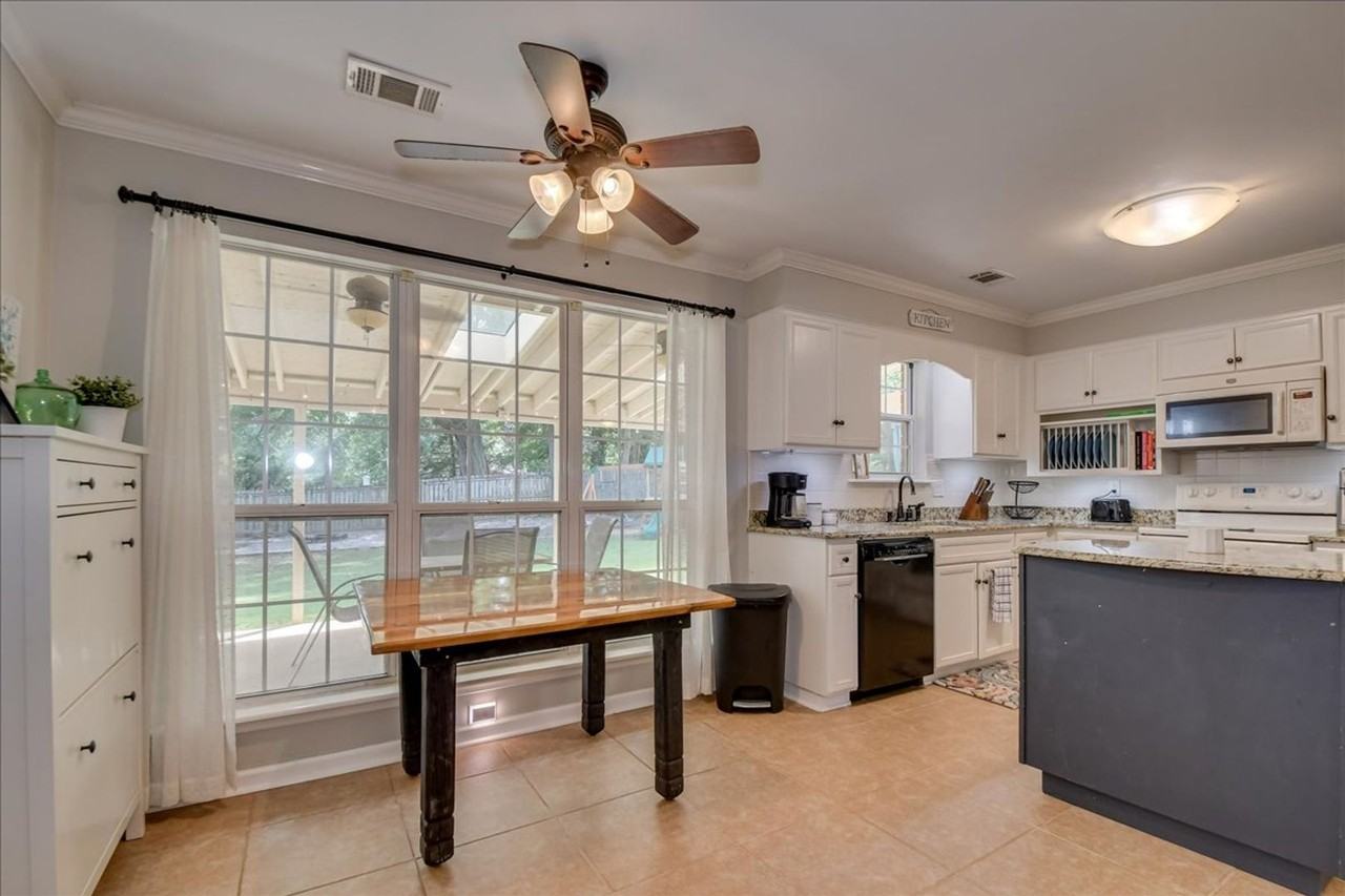 1156 Parkside Trl - Photo 3 of 46