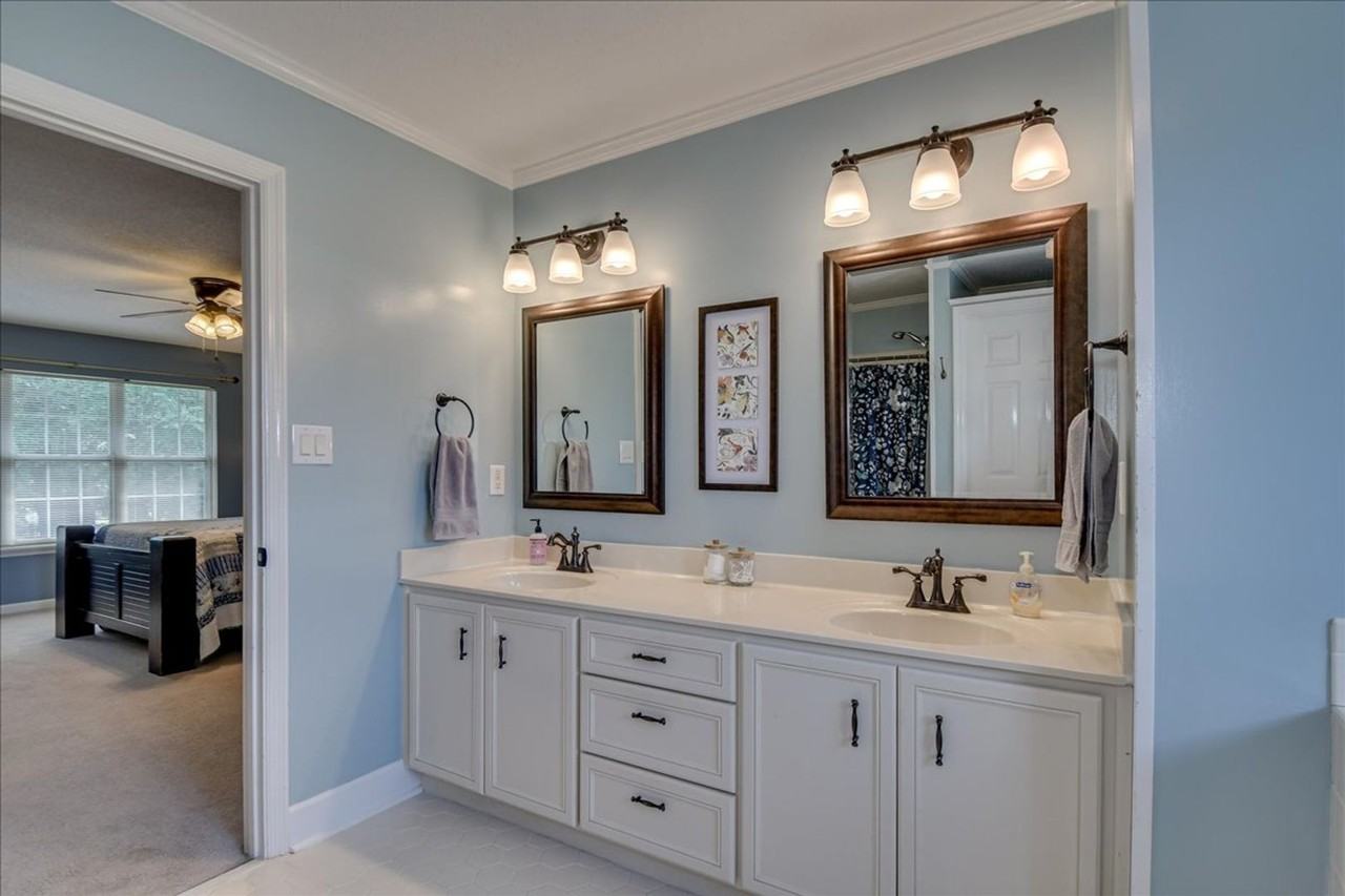 1156 Parkside Trl - Photo 3 of 46