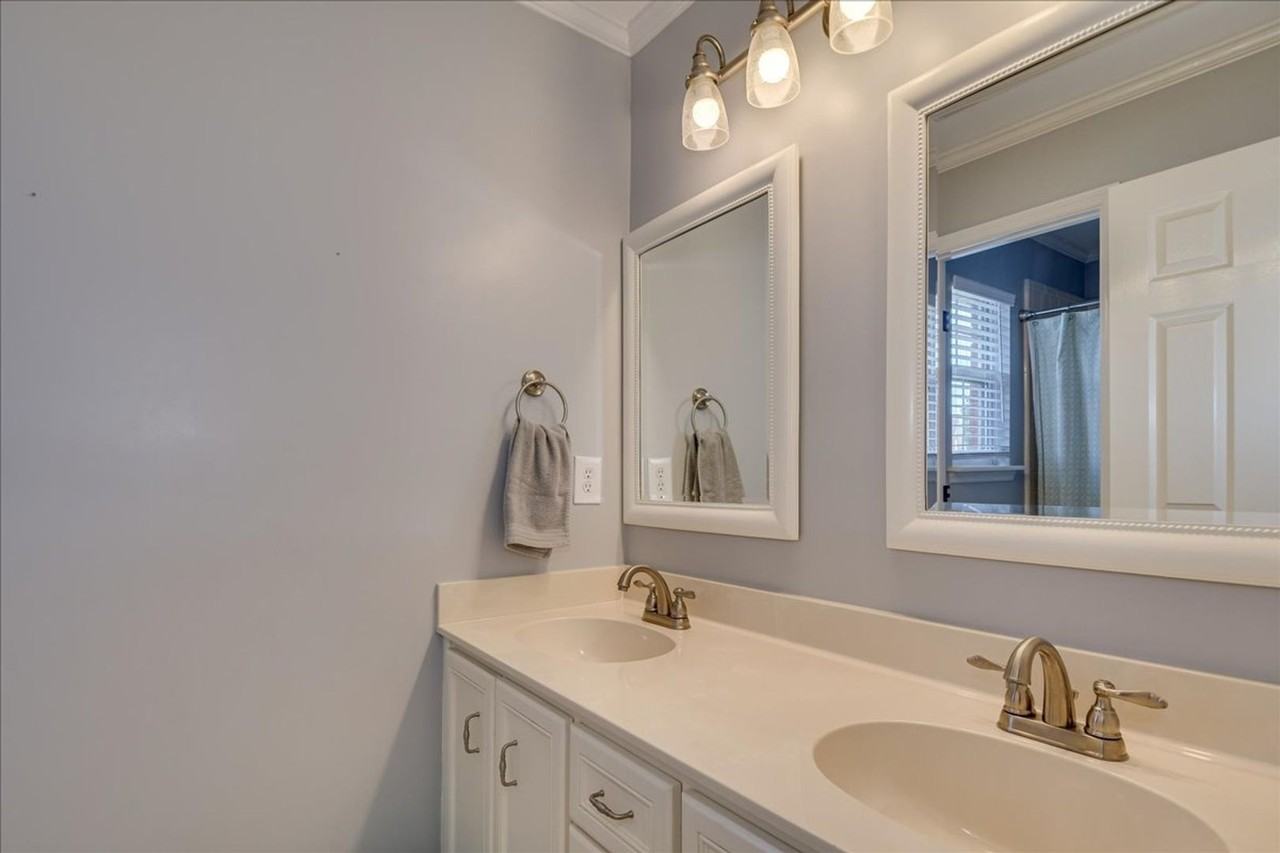 1156 Parkside Trl - Photo 2 of 46