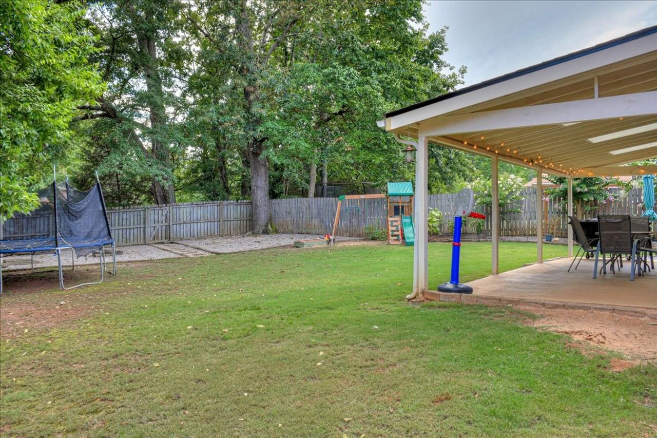 1156 Parkside Trl - Photo 6 of 46