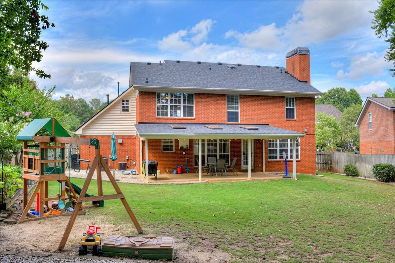 1156 Parkside Trl - Photo 4 of 46