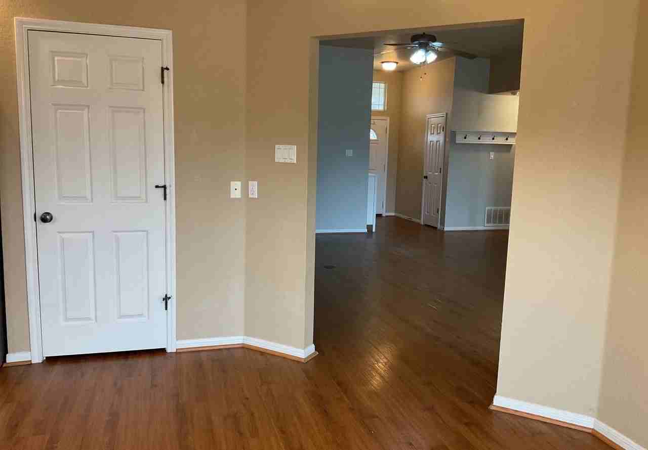 3508 Lauren St - Photo 5 of 25