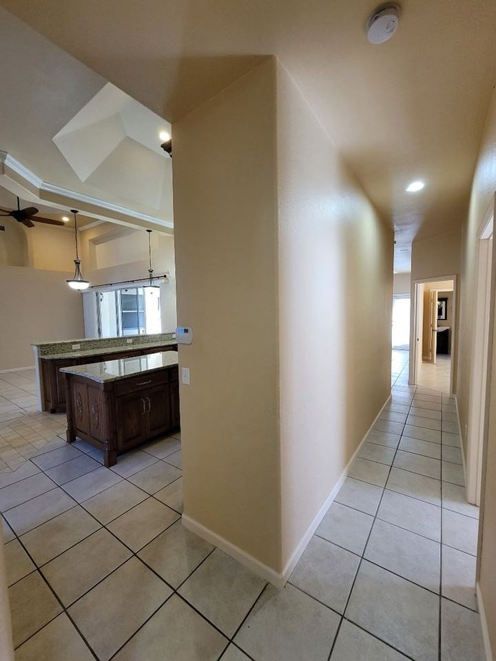 3323 Sw 27th Pl - Photo 4 of 25