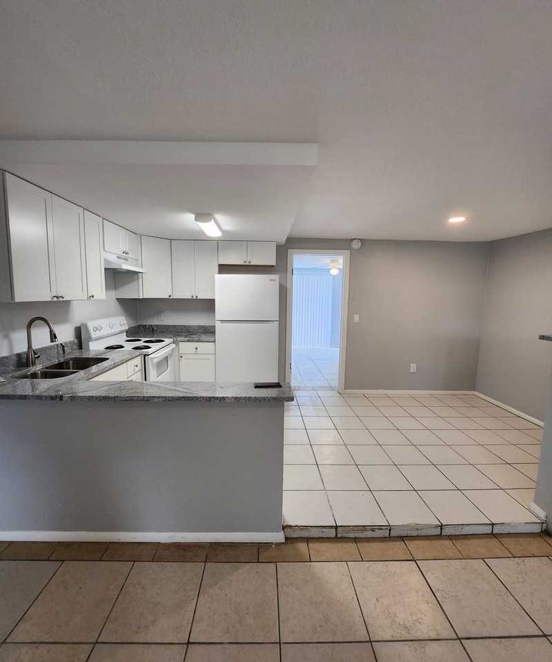 Georgia Ave - Photo 2 of 10