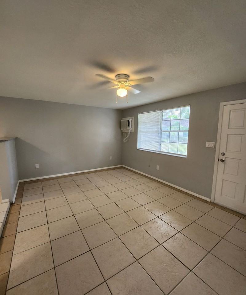 Georgia Ave - Photo 3 of 10