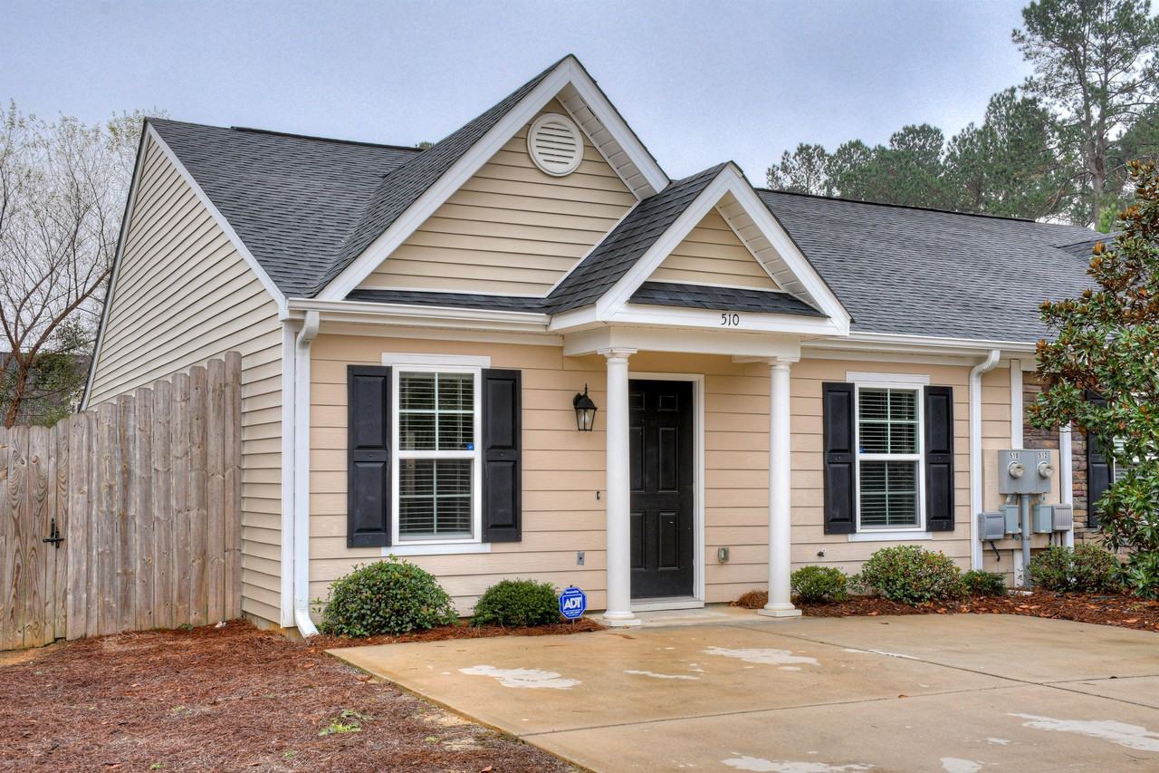 510 York Loop #1 - Photo 2 of 16