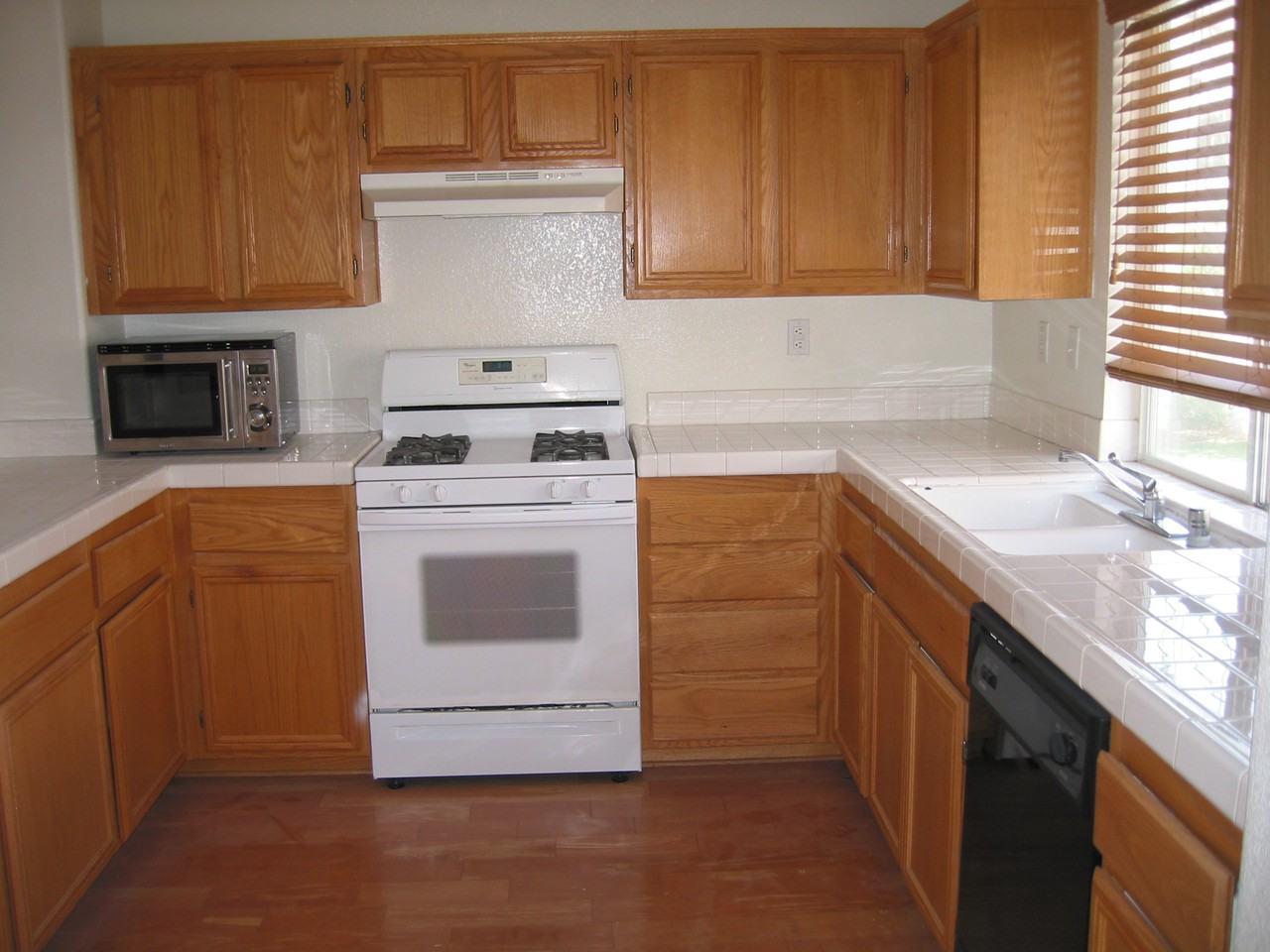 10210 Wateridge Cir #164 - Photo 3 of 19