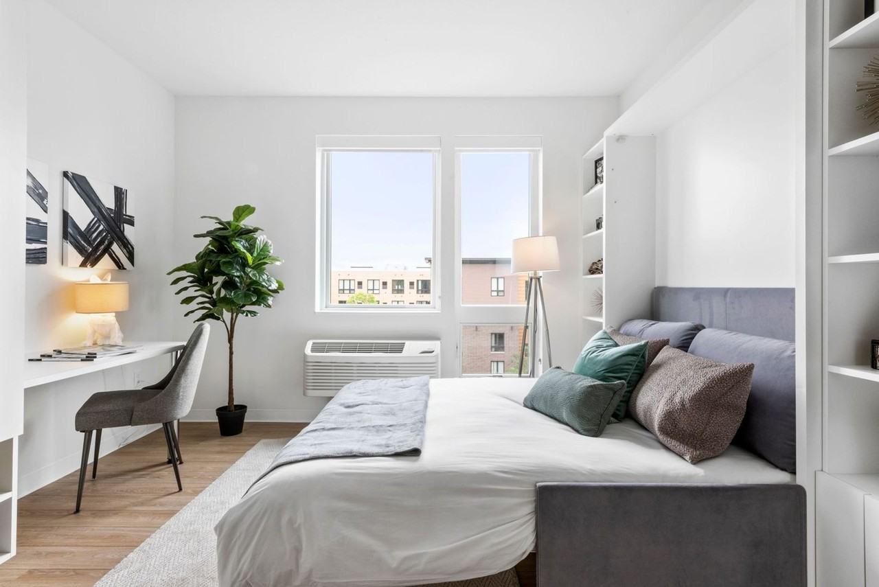 Trademark Apartments - Photo 4 of 46