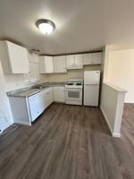 featured image of 860 E Fifth St