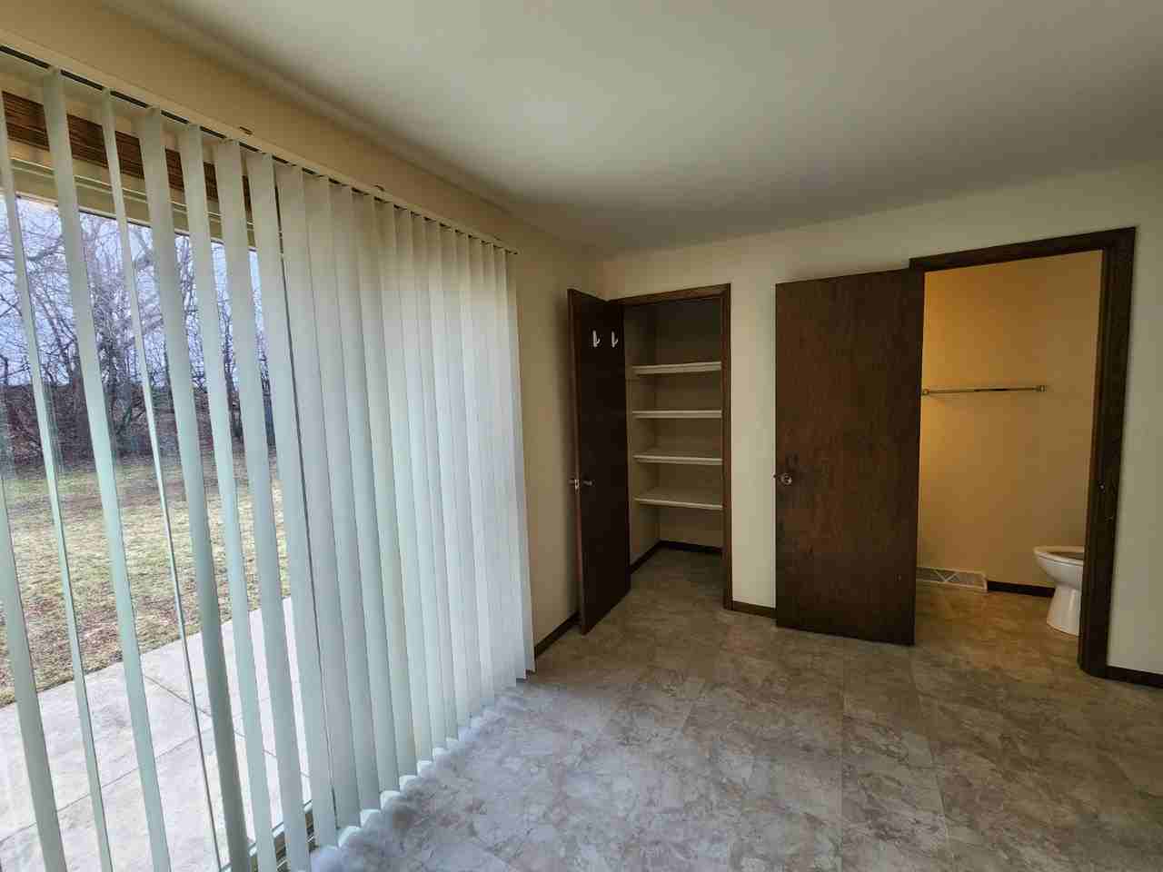 1205 Depere St - Photo 7 of 14