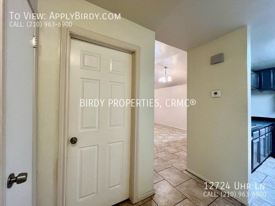 12724 Uhr Ln - Photo 2 of 27