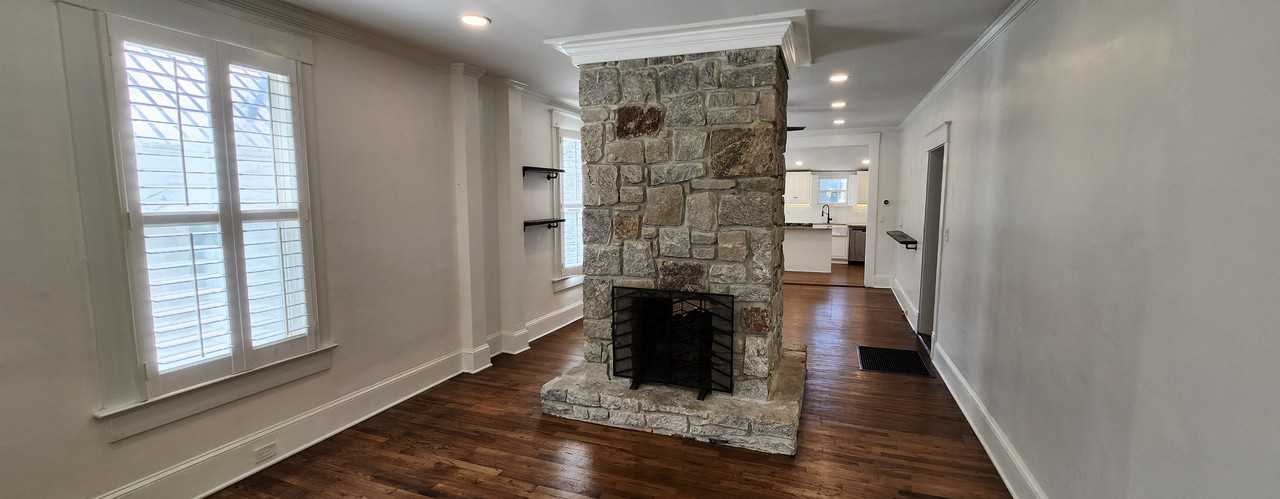 408 Deering Rd Nw #NA - Photo 3 of 14