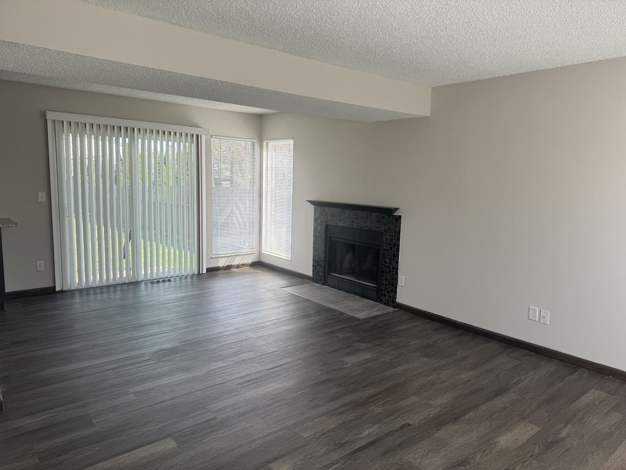 3232 Paradise Ave #NA - Photo 3 of 13