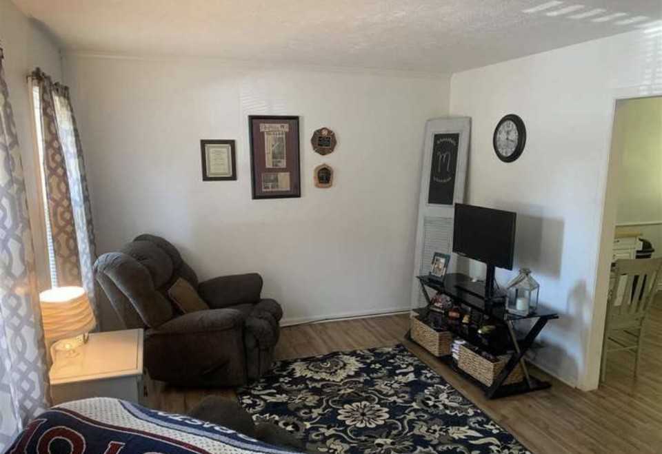 184 Loch Ln #184 - Photo 2 of 11