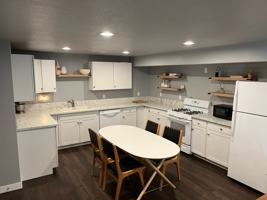 featured image of 211 E Bayview Cir #BS