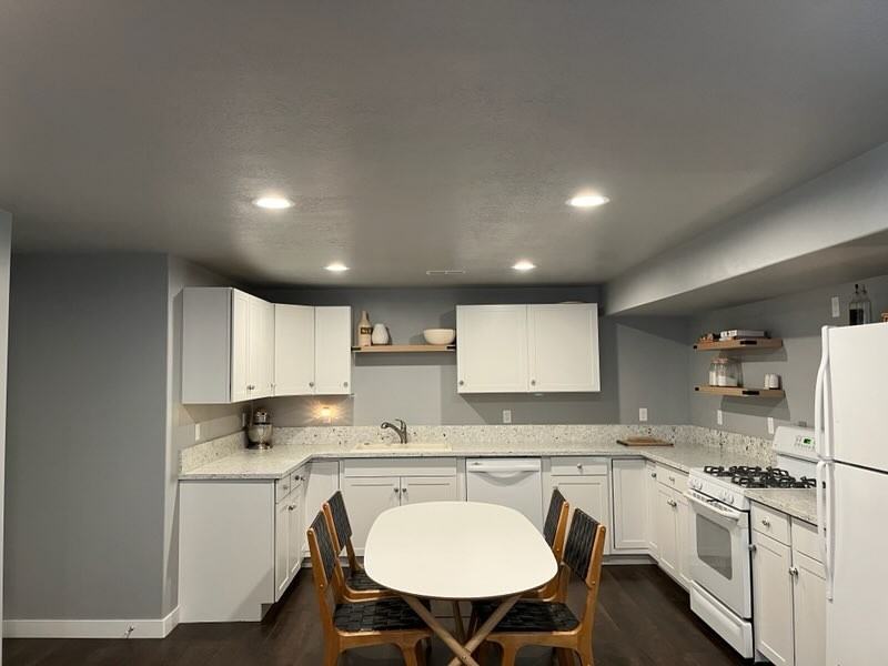 211 E Bayview Cir #BS - Photo 2 of 20