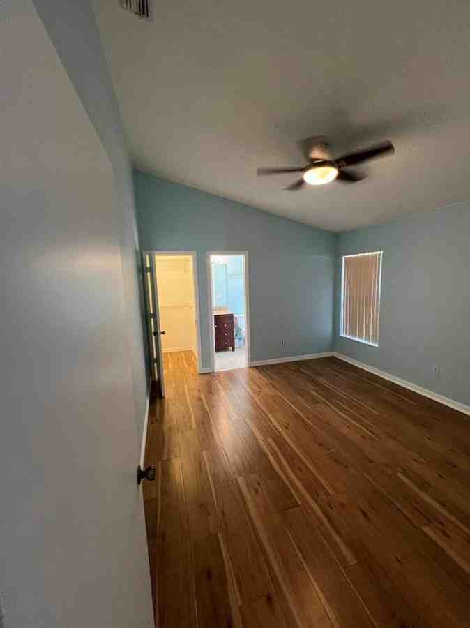 1423 Heather Glen Dr #NA - Photo 5 of 14