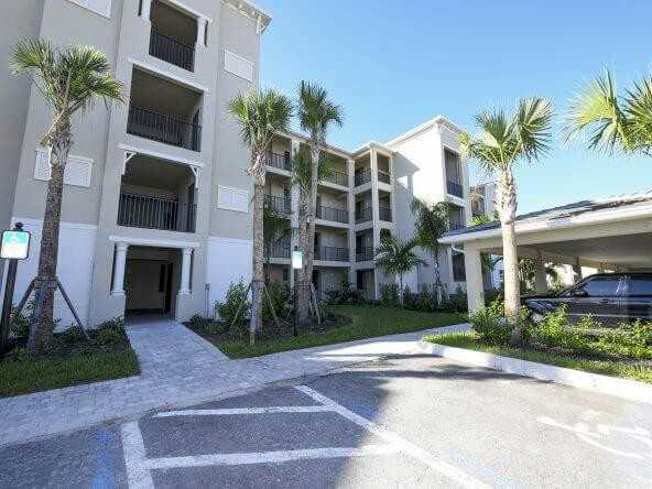 17810 Gawthrop Dr #306 - Photo 4 of 50