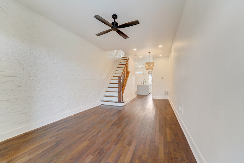 2419 E Eager St - Photo 3 of 18