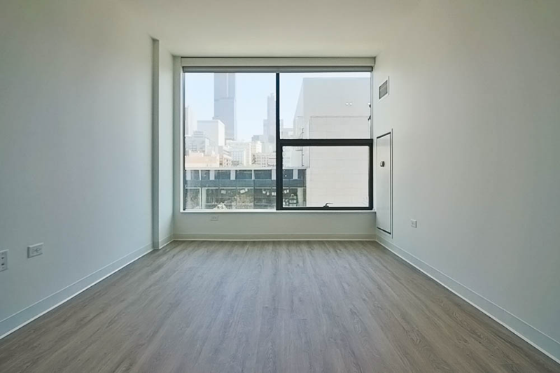 840 W Van Buren St - Photo 2 of 16