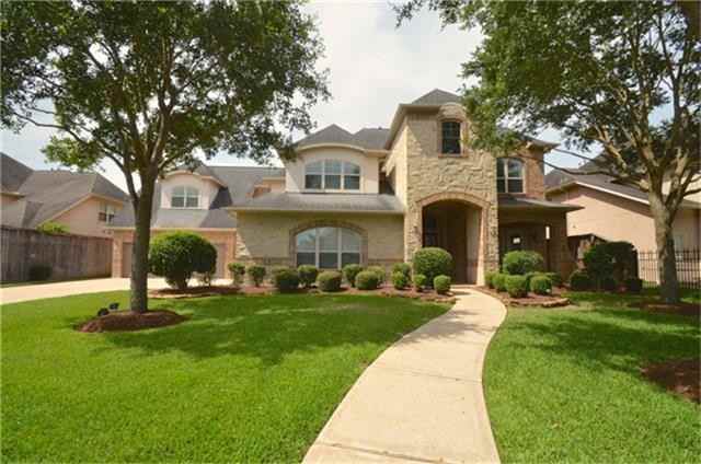 21 Waters Lake Blvd - Photo 2 of 32