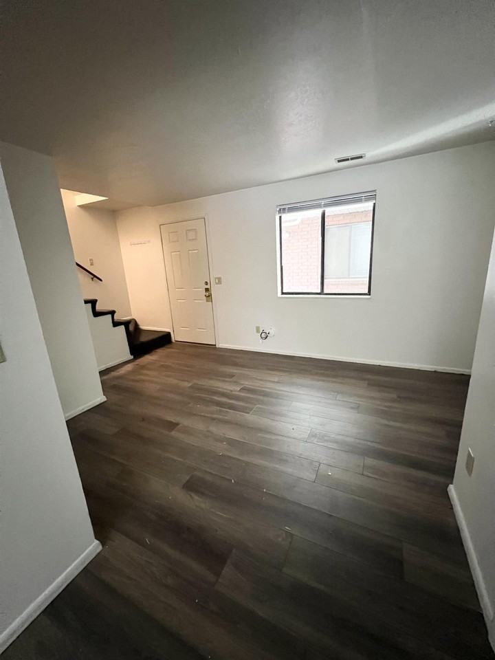 645 1/2 East 400 North - Photo 5 of 13