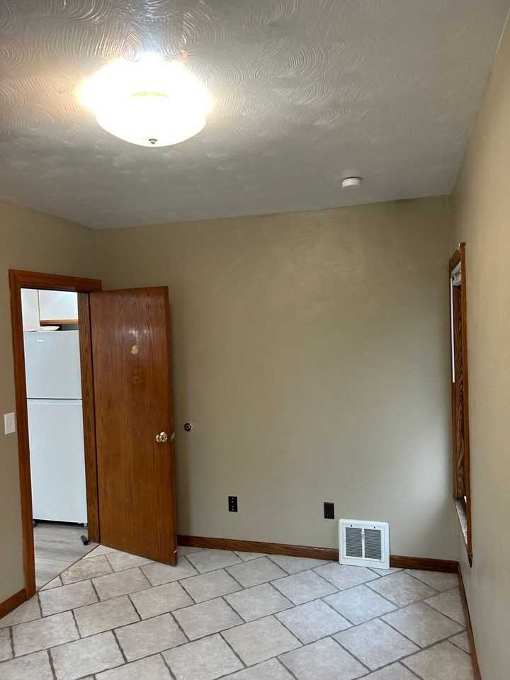 2702 Raspberry Street - Photo 3 of 33