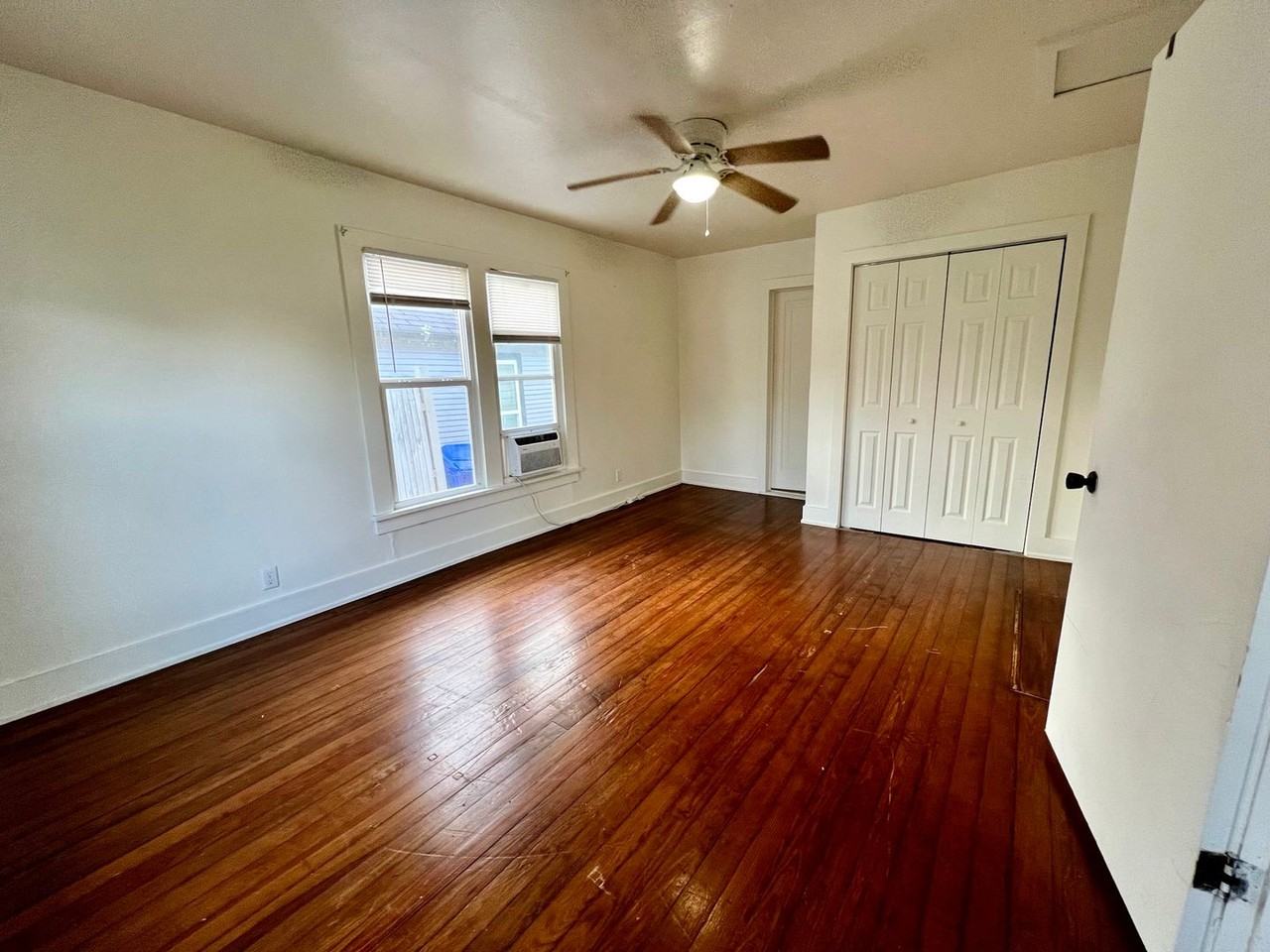 901 E Apache St #B - Photo 7 of 12