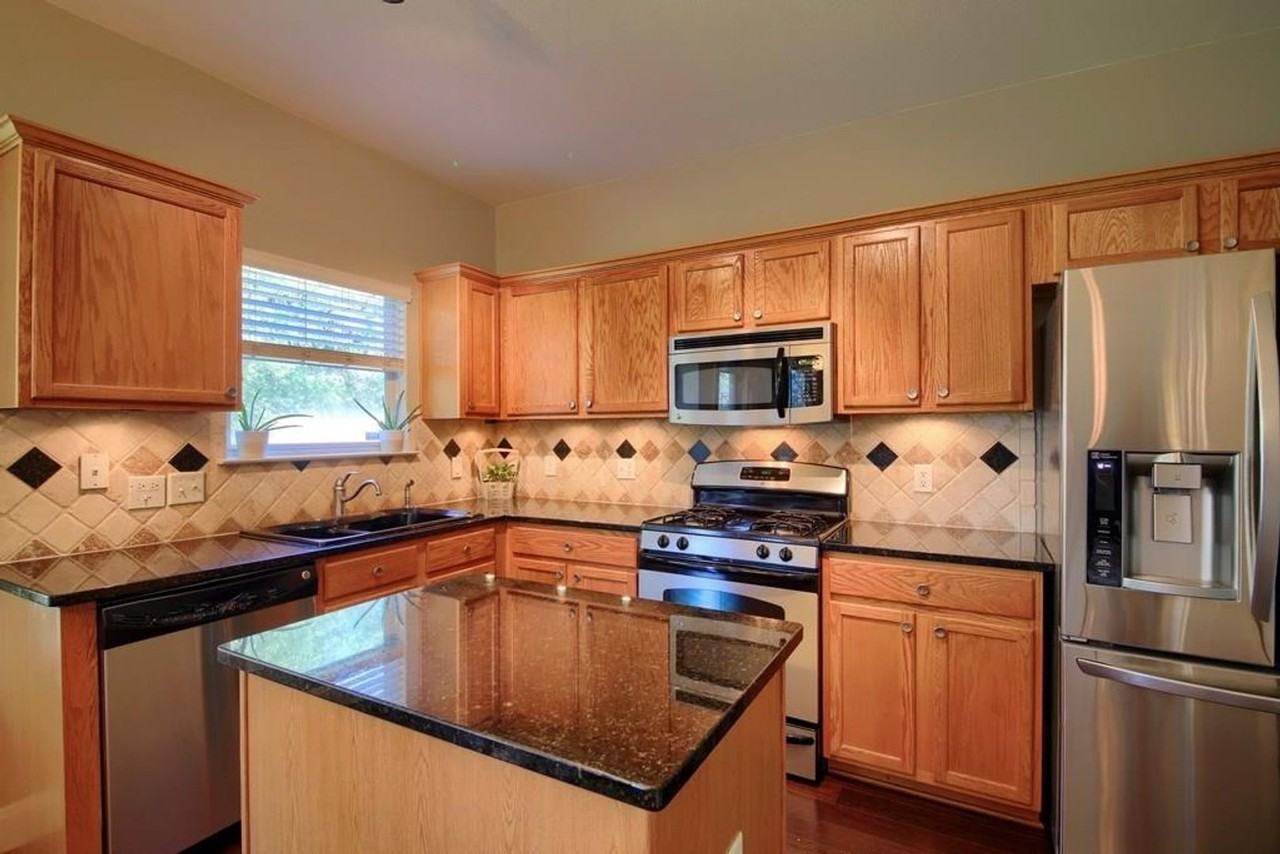 3704 Castle Rock Dr - Photo 4 of 5