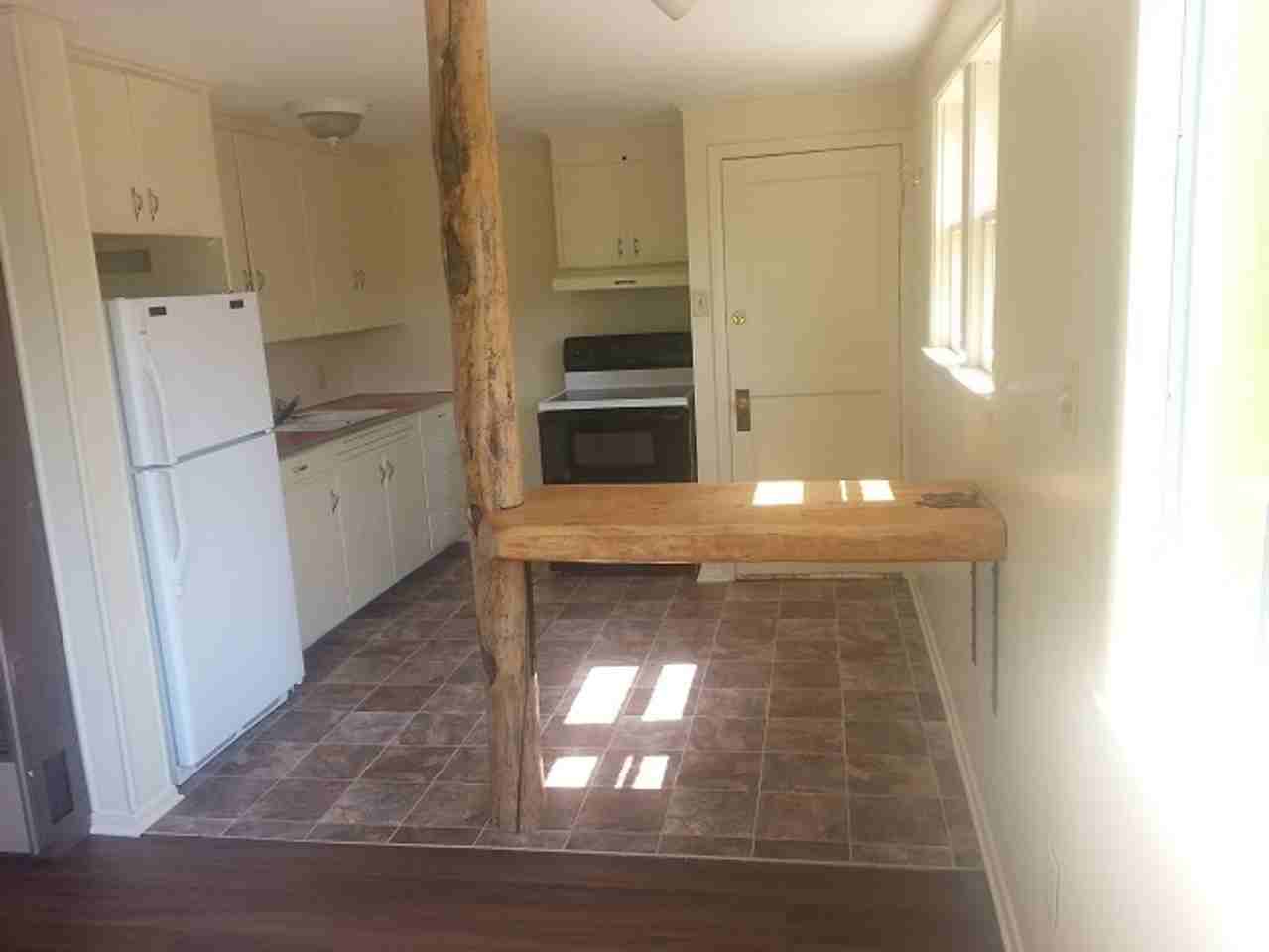 710 N Tracy Ave - Photo 3 of 8