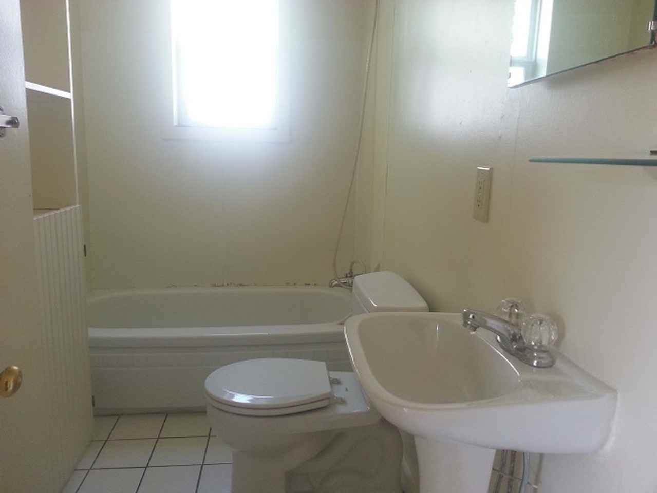 710 N Tracy Ave - Photo 6 of 8