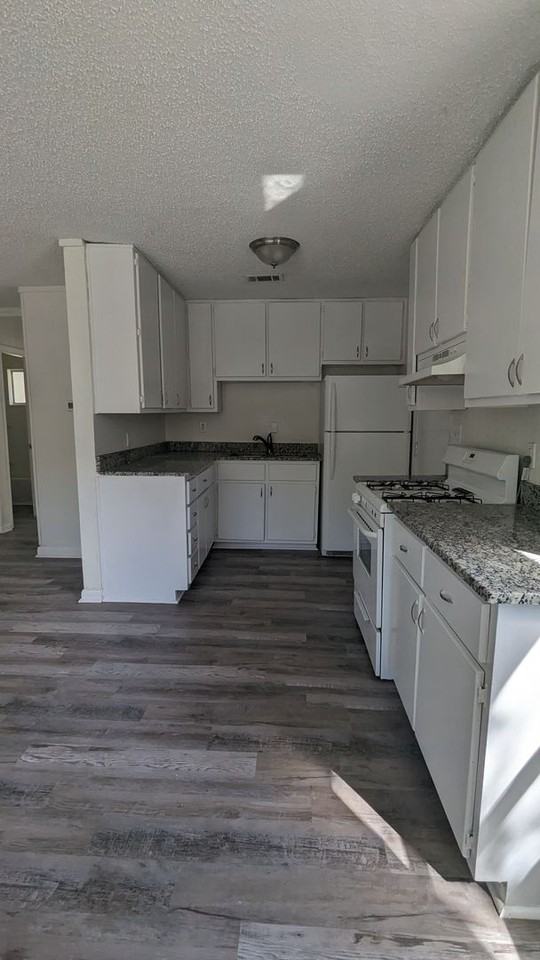 227 Bay St Nw - Photo 5 of 12