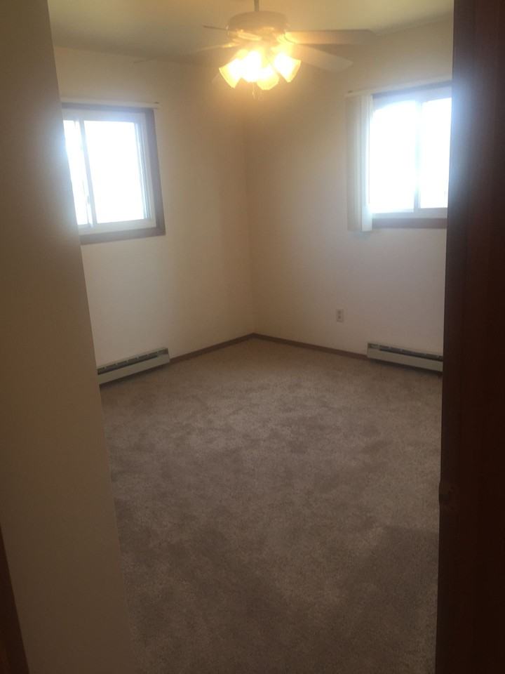 Scott Street Apartments - Photo 5 of 8