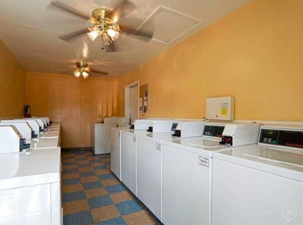 Baton-002 Park East II Apts - Photo 4 of 20