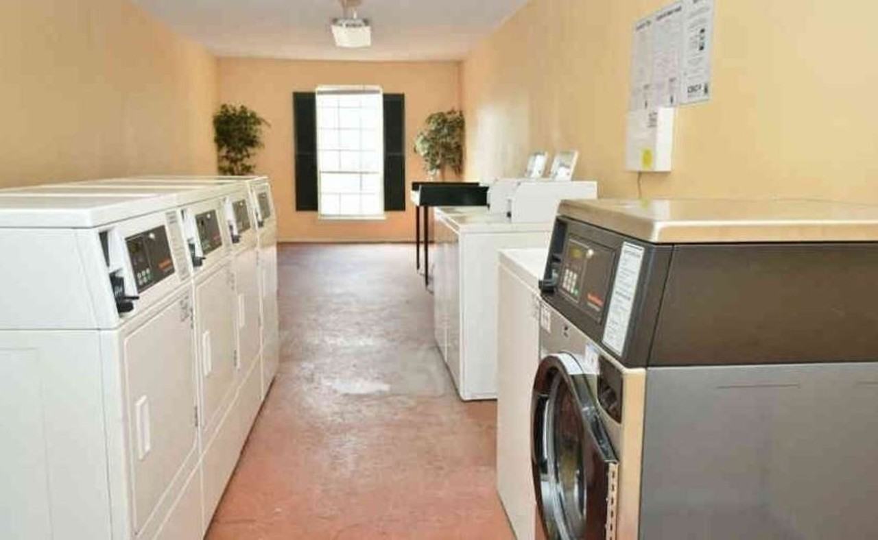 Baton-002 Park East II Apts - Photo 6 of 20