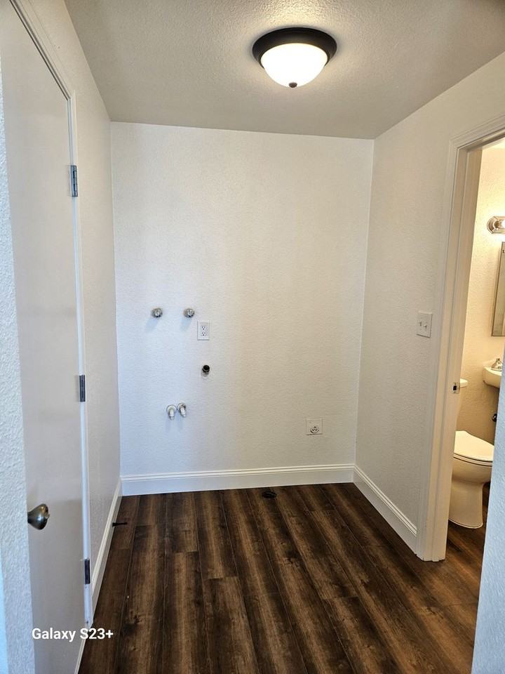 5944 California Ave - Photo 7 of 14